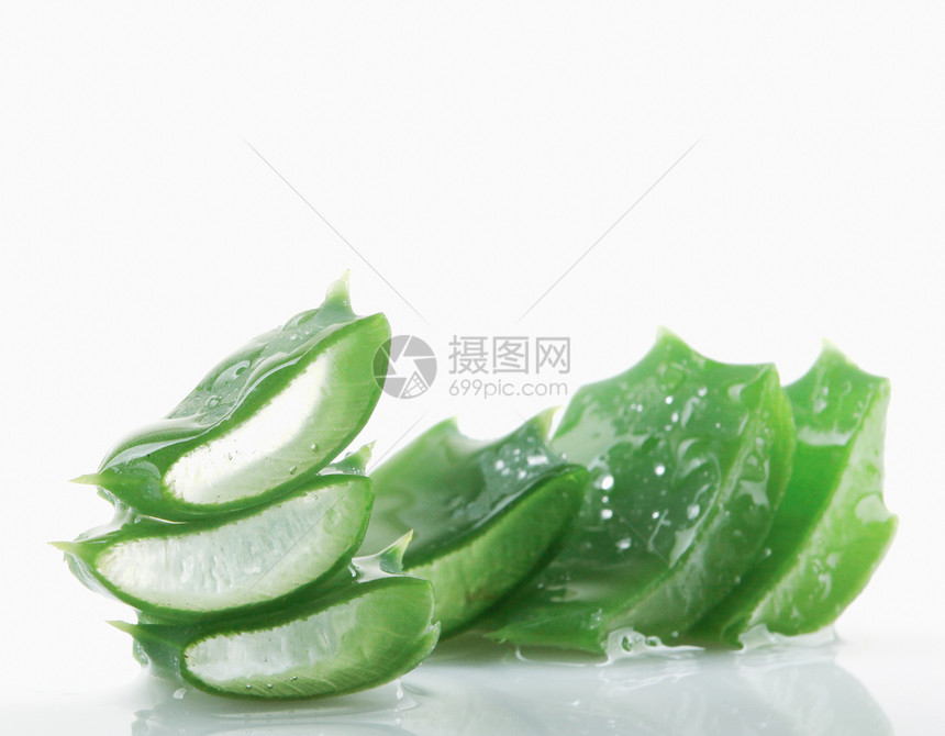 白色背景上的AloeVera图片