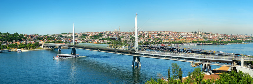 土耳其伊斯坦布尔金角桥全景地铁站图片