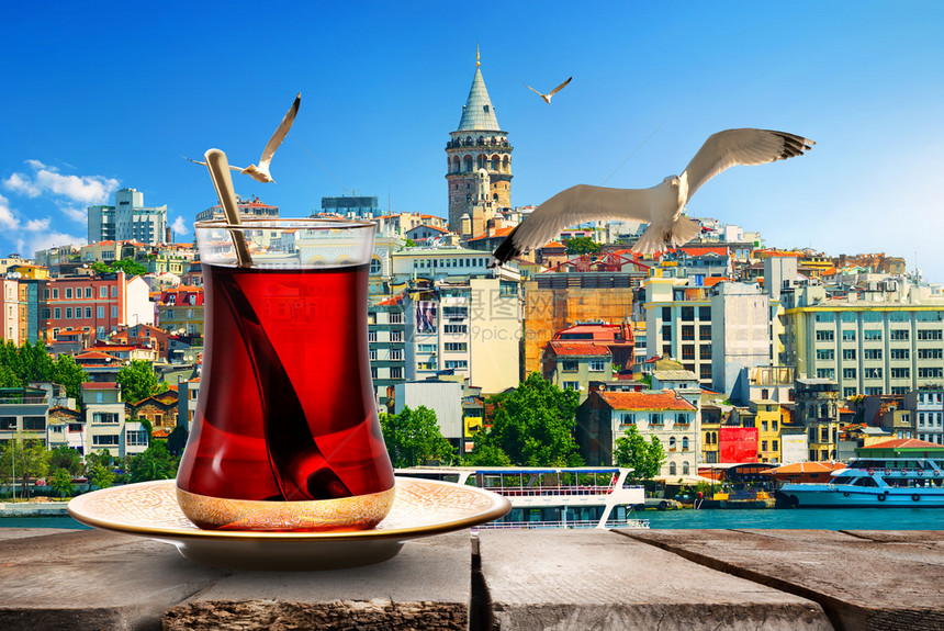 土耳其金角湾茶叶和加拉塔图片