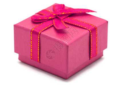 白色背景上的粉红礼物盒图片