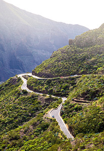 马斯卡峡谷和通往西班牙加那利群岛TenerifeMaska村的山路图片