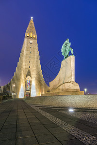 哈尔格里姆斯科尔贾雷克雅未大教堂冰岛日落背景