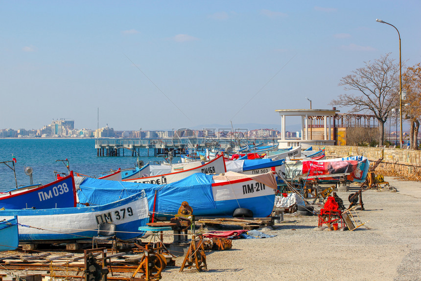 保加利亚Pomorie2019年3月日穿过城市中心地带的春天之行图片