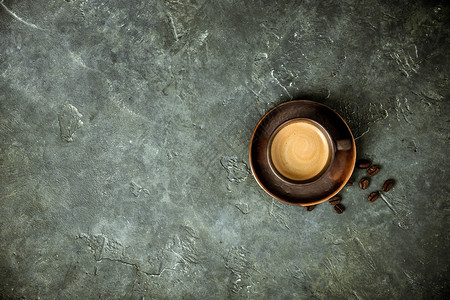 生锈背景的咖啡杯有文字空间平铺生锈背景的新鲜咖啡杯图片