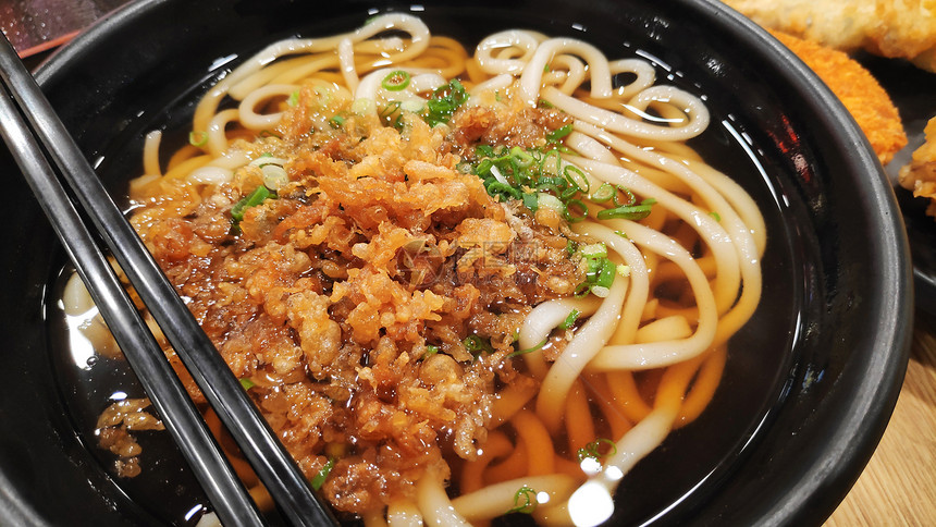 日本乌东面汤碗日本菜图片
