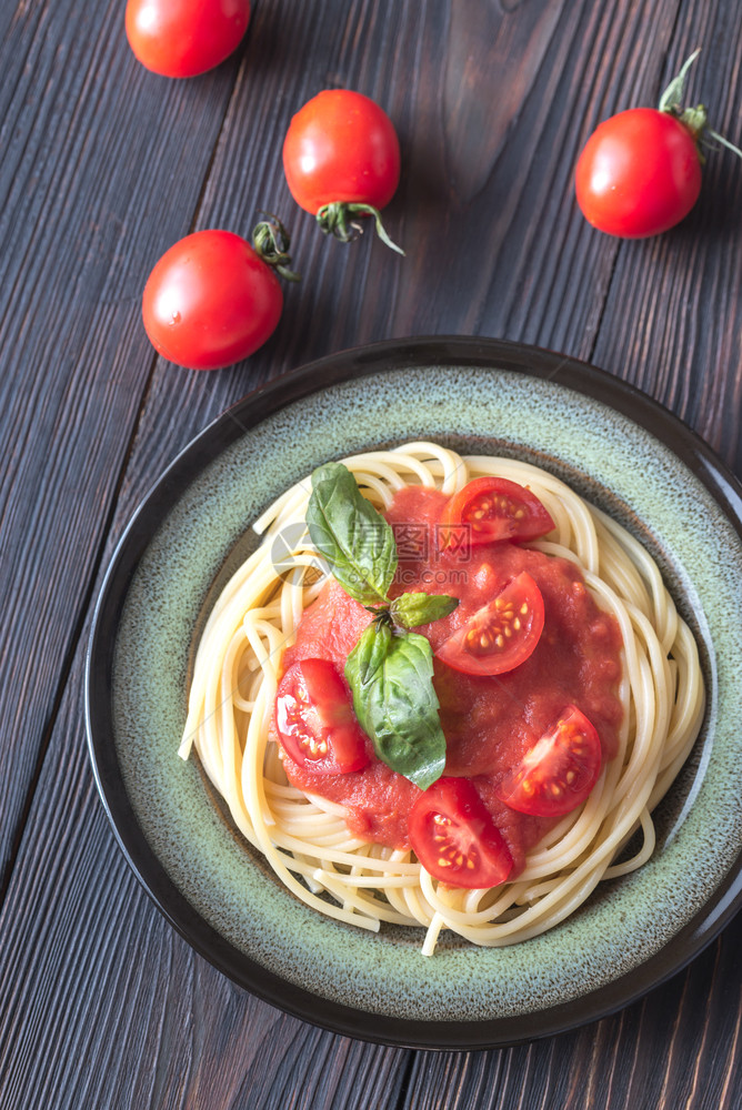 意式番茄橄榄面图片