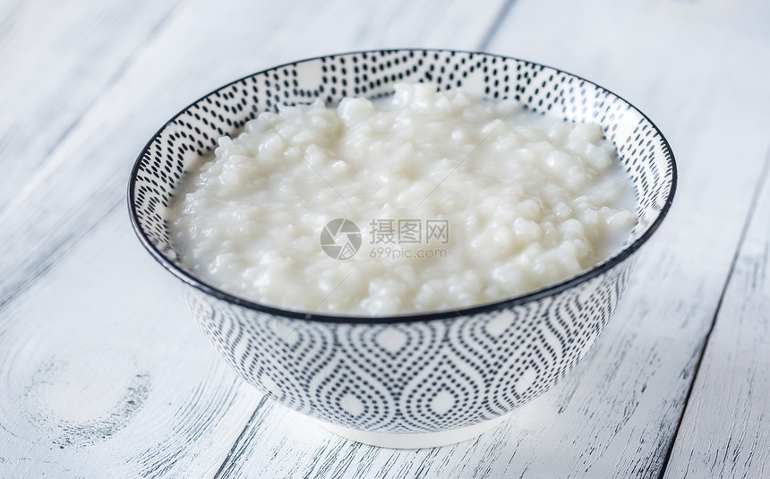 碗粥亚洲大米粥图片