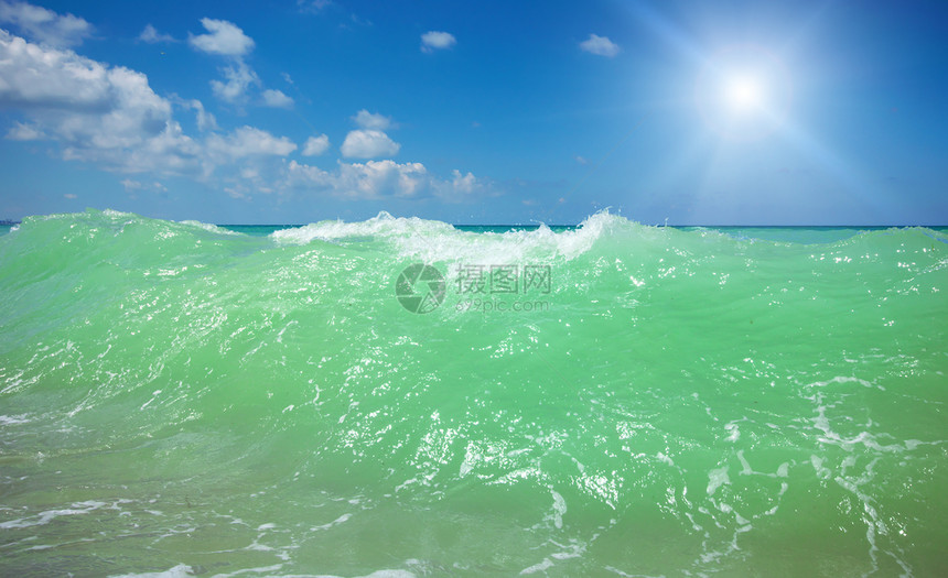 海浪微风自然构成图片