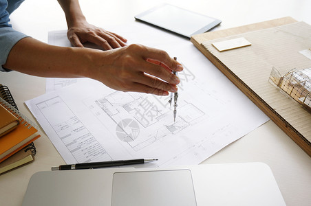 设计公司绩效规划设计关于带有指南针的团队工作概念蓝图图片
