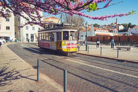 2019年3月日葡萄牙里斯本黄色电车图片