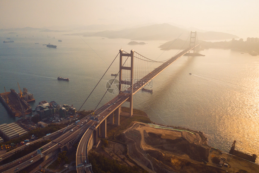 香港的清马桥高速公路交通概念图片