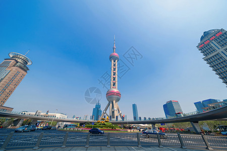 上海下城天际的东方珍珠电视塔楼亚洲智能城市的金融区和商业中心图片