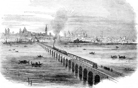 威尼斯铁路环礁湖上的管道执行中184年的马加辛皮托罗尔克图片