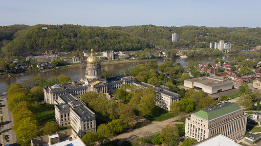 西弗吉尼亚州首府2019年的春高清图片
