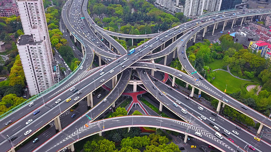 上海高速公路的空中观察背景图片