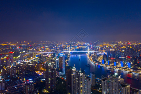 上海市中心夜景图片