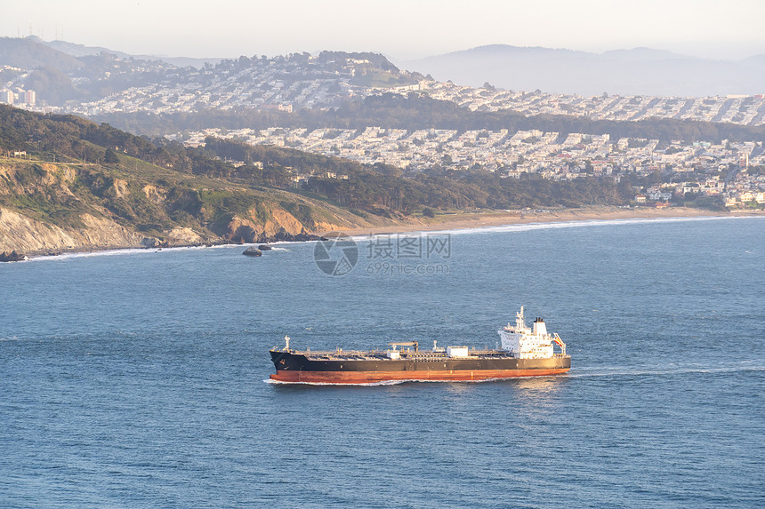 美国加利福尼亚州旧金山集装箱货轮图片