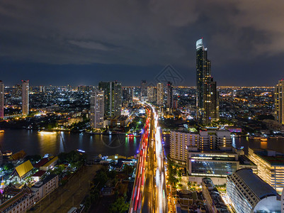 曼谷市心金融区夜景图片