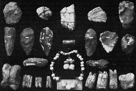 索姆河谷稀薄矿床的火石和骨首饰中的艺术品刻有古老的插图190年宇宙与人类背景图片
