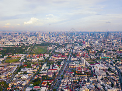 泰国曼谷市中心空景象亚洲智能城市的金融区和商业中心天梯和高楼建筑图片