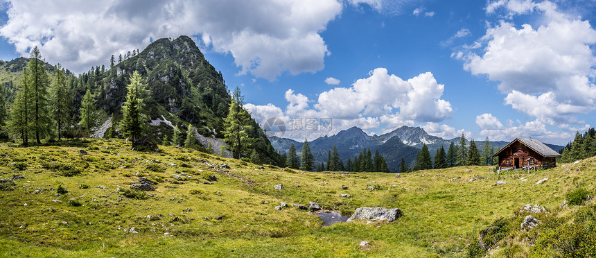 奥地利的山丘小屋阿尔卑斯山脉的自然景观图片