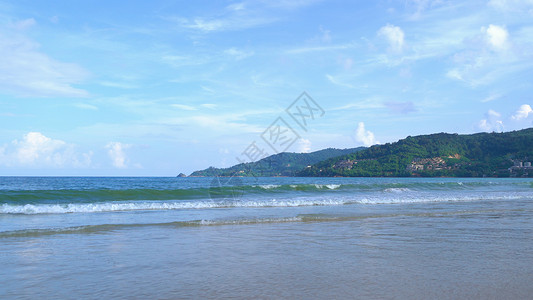 在泰国安达曼海的普吉岛滩波浪自然天空背景图片
