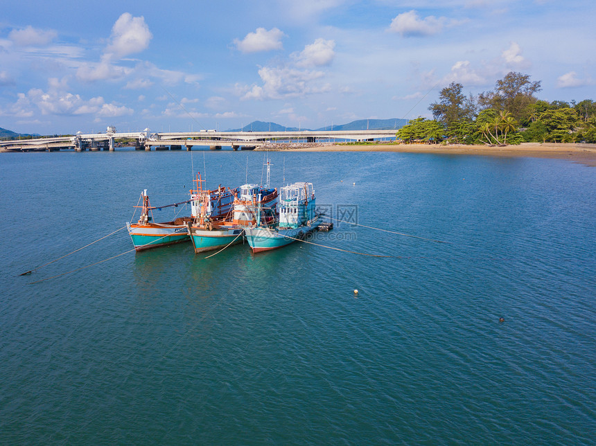 夏季泰国普吉湾岛安达曼海湾海图片