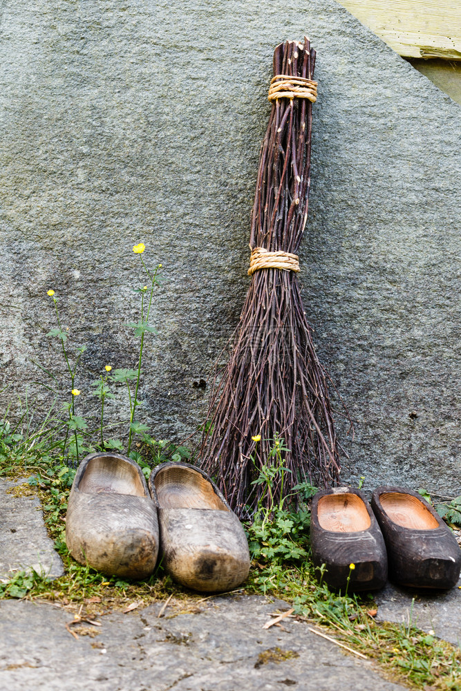 区域传统和文化手工制作的概念木土鞋单行传统木制鞋鞋传统鞋图片
