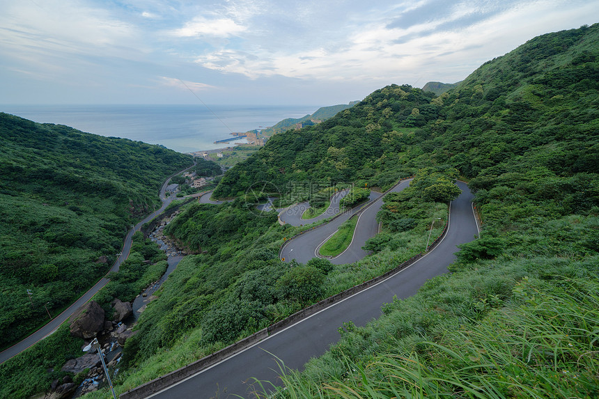 台北市农村绿色天然林空中景象图片