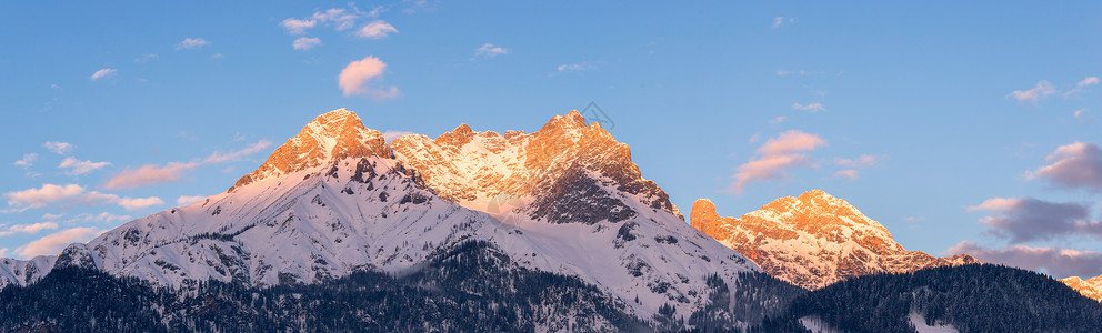 勒马奥地利阿尔卑斯山Alps背景