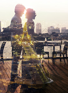 与法国巴黎的Eiffel铁塔图片