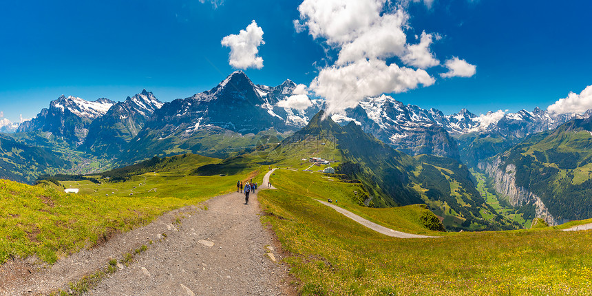 在瑞士的阿尔卑斯山艾格蒙奇和荣佛劳山脉格林德尔瓦和劳特布伦南山谷等背景地区瑞士曼利钦山图片