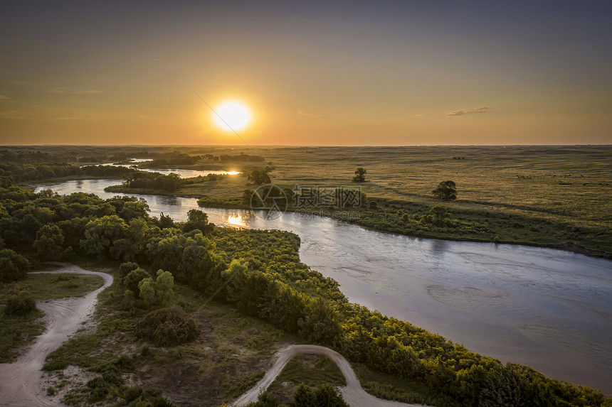 内布拉斯加州森林沙丘NebraskaNationalForestDismalRiver漫游的内布拉斯加州沙丘NebraskaSa图片