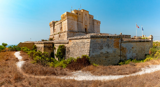 Marsaxlokk附近的圣露西安堡全景天气晴朗马耳他Marsaxlokk的空中景象马耳他图片