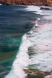大西洋海波葡萄牙冲浪高清图片