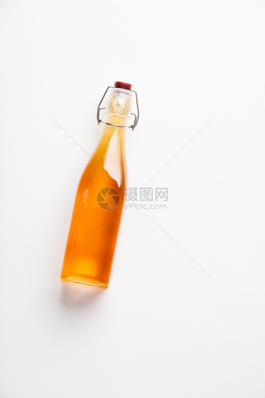 自己制的饮料甘巴沙苹果醋平地健康的生活方式概念图片