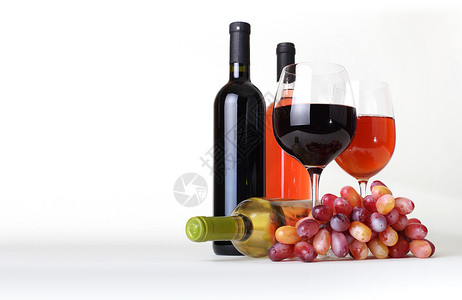 酒杯和葡萄图片
