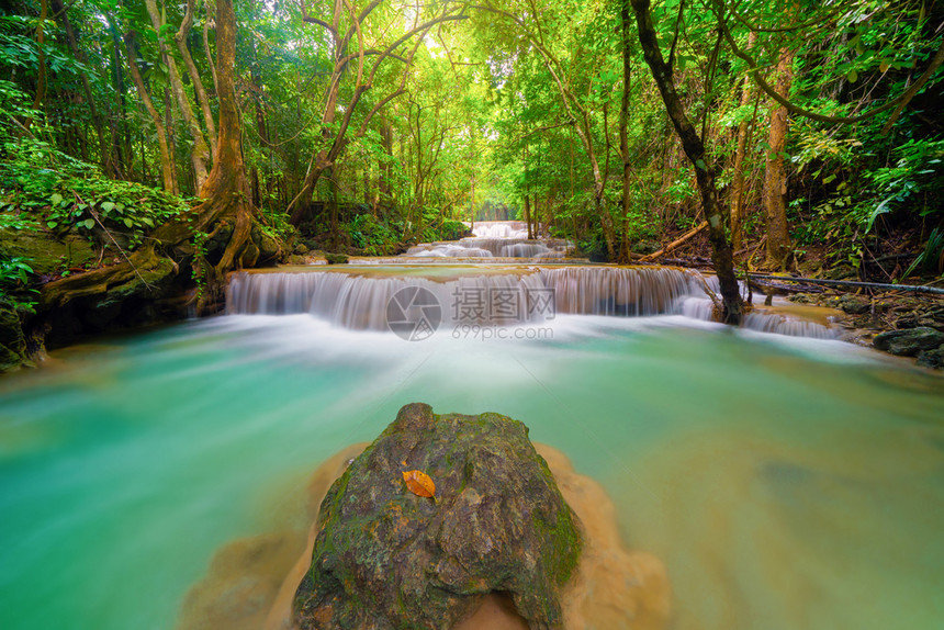 HuayMaeKhaminWaterfallKanchanaburi地区自然景观位于泰国用度假和旅行游景点图片