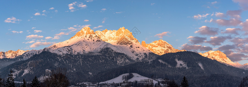 悬崖勒马奥地利阿尔卑斯山Alps背景