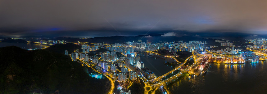 香港市心空景象亚洲技术智能城市的金融区和商业中心夜间摩天大楼和高的顶层景象图片