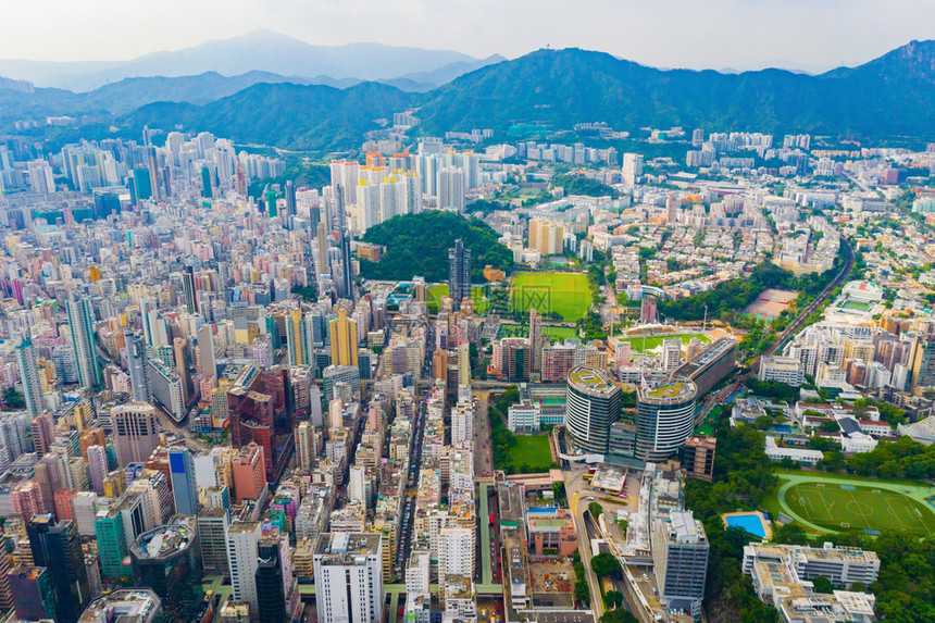 香港市中心国共和金融区亚洲智能城市的商业中心午的天梯和高楼现代建筑图片