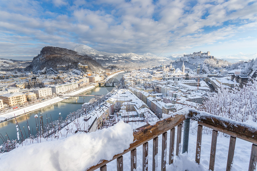 观察点萨尔茨堡冬天雪地历史中心阳光图片