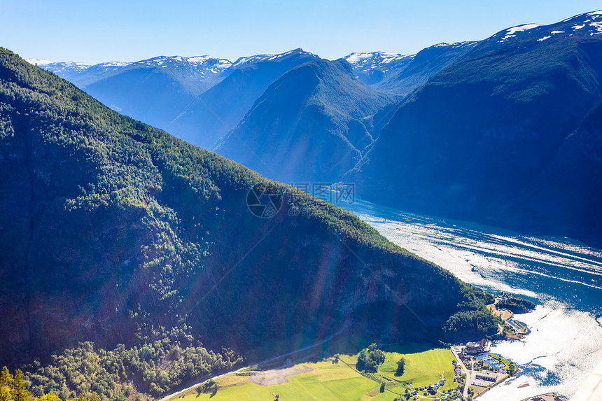 Aurlandsfjordfjord地貌挪威斯堪的纳维亚旅游路线挪威AurlandsfjelletFjord地貌挪威Aurlan图片