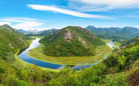 斯库台RijekaCrnojevicaCrnojevica的惊人景象Skadar湖公园黑山背景