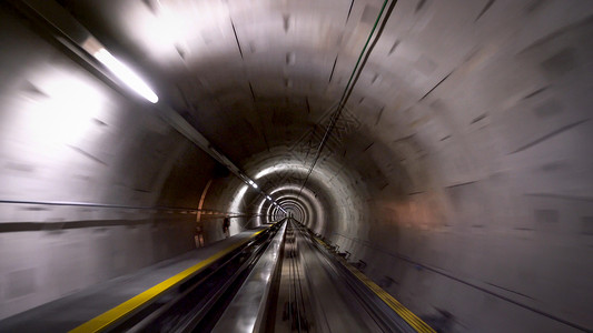 移动轨迹苏黎世机场火车隧道速度和技术概念背景