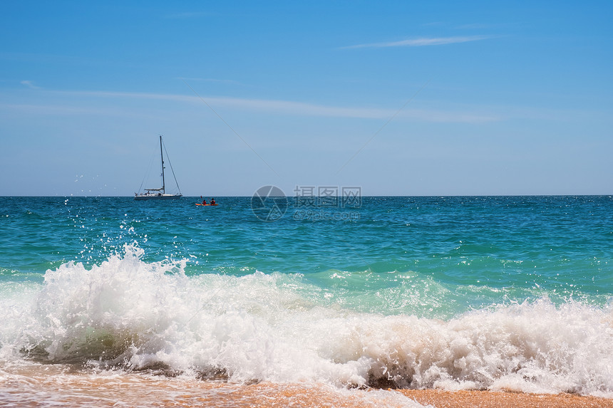 美丽的海滩热带和蓝色天空泰国普吉图片