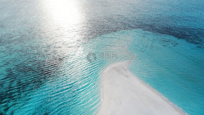 马尔代夫和热带海滩的美丽空中景象图片