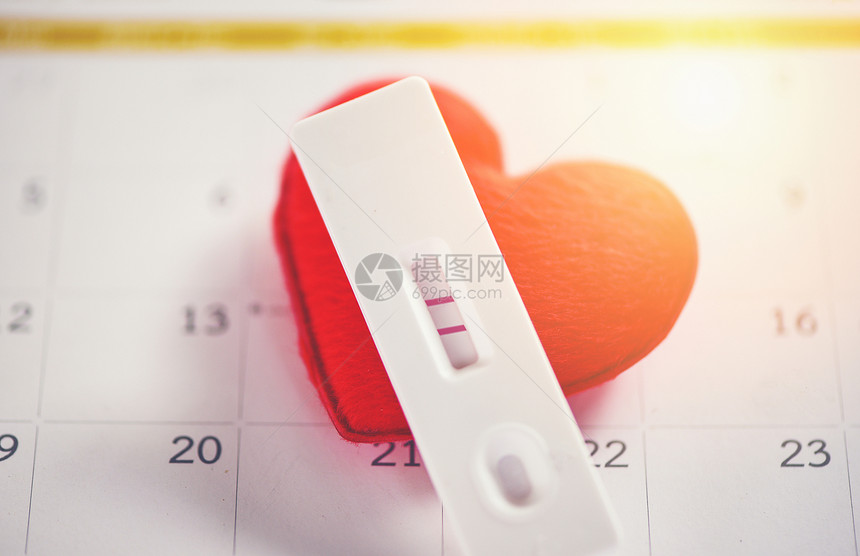 孕妇孕产日历背景和红心的两条线图片