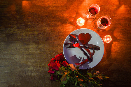 甜蜜浪漫的烛光晚餐图片