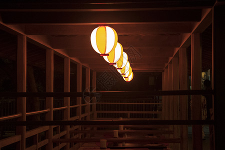 日本京都清水寺的灯图片